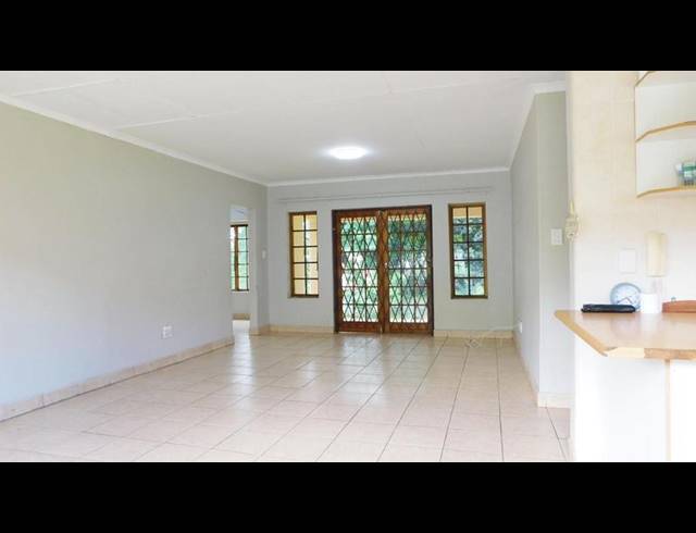 3 BEDROOM TOWNHOUSE FOR SALE IN LINCOLN MEADE